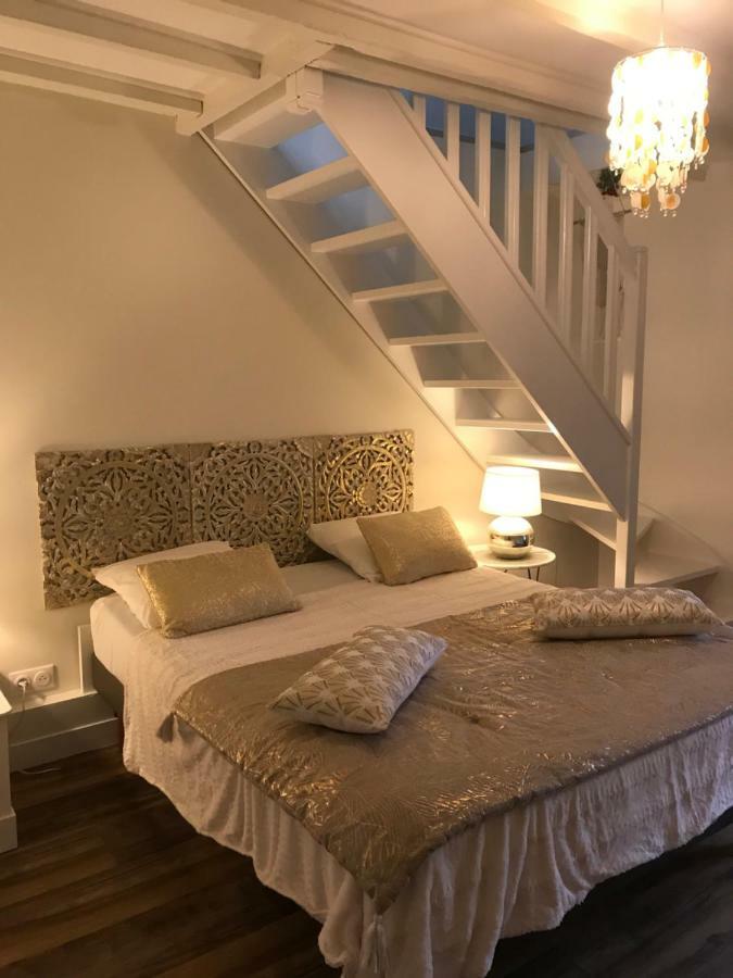 D'hotes Le Clos Tassin Bed & Breakfast